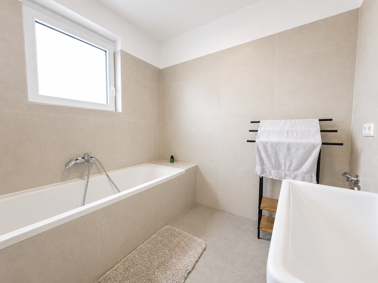 2 Double Beds + 1 Sofa Bed + 1 Single Bed – image 16