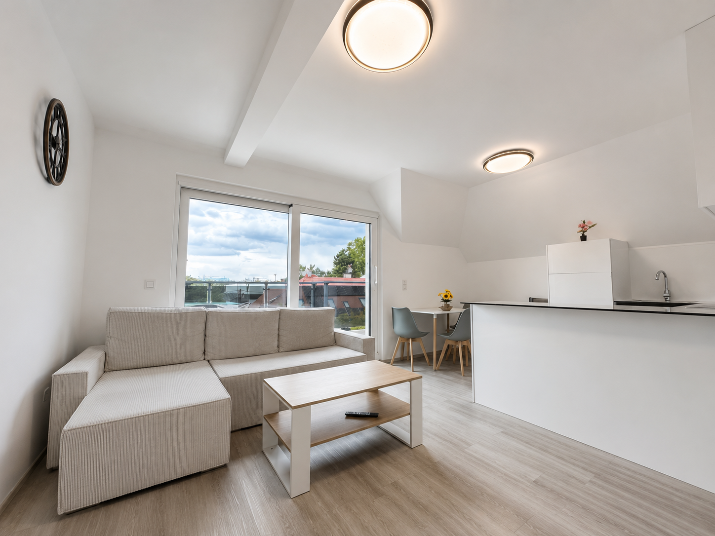 2 Double Beds + 1 Sofa Bed + 1 Single Bed – image 7